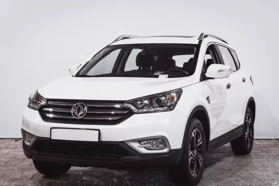 DongFeng AX7