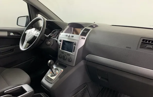 Opel Zafira, фото №7