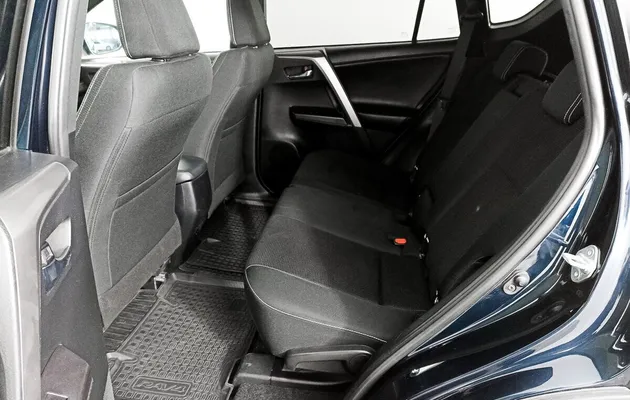 Toyota RAV4, фото №9