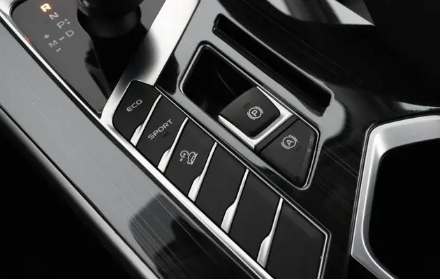 Geely Coolray, фото №10