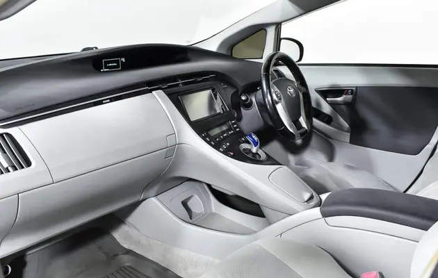 Toyota Prius, фото №9