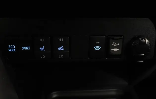 Toyota RAV4, фото №10
