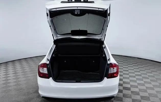 Skoda Rapid, фото №10
