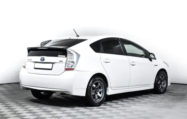 Toyota Prius, фото №2