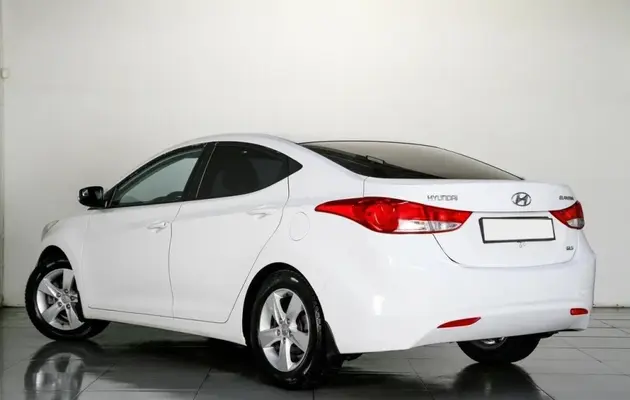 Hyundai Elantra, фото №4