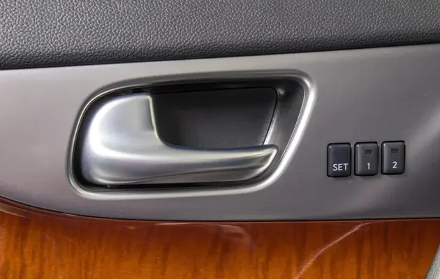 Infiniti FX, фото №12