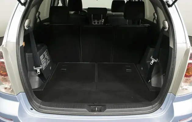 Toyota Corolla Verso, фото №13