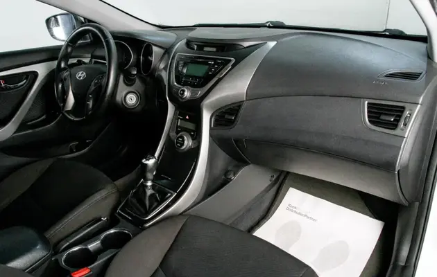 Hyundai Elantra, фото №5