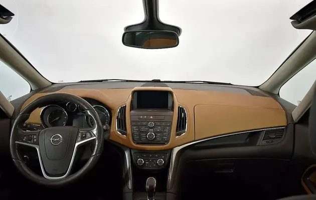 Opel Zafira, фото №5