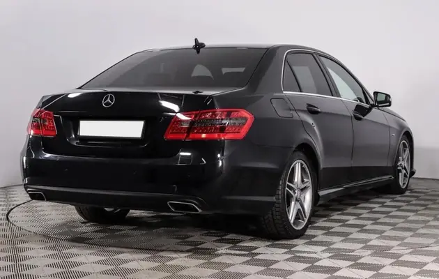 Mercedes-Benz E-Класс, фото №2