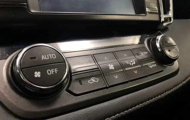 Toyota RAV4, фото №10