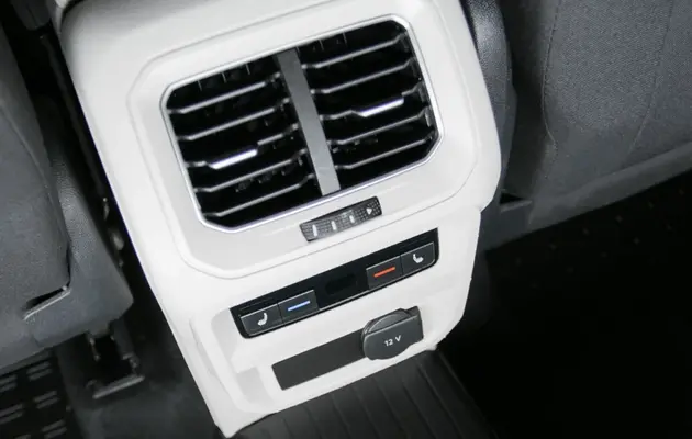 Volkswagen Tiguan, фото №15