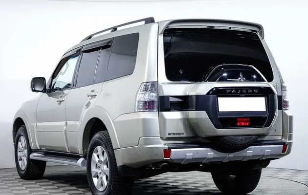 Mitsubishi Pajero, фото №4