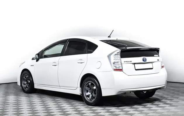 Toyota Prius, фото №4