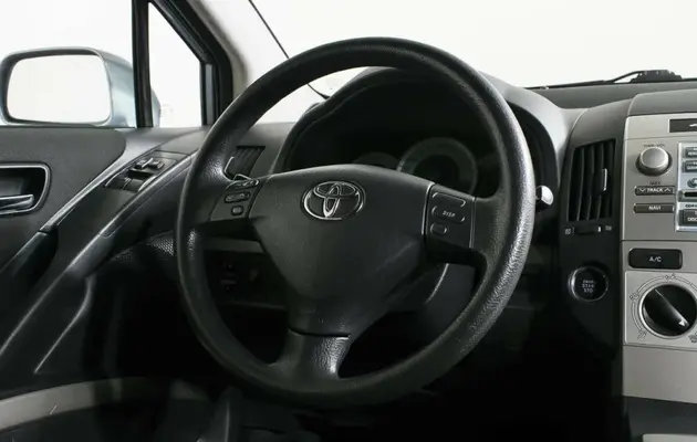 Toyota Corolla Verso, фото №5