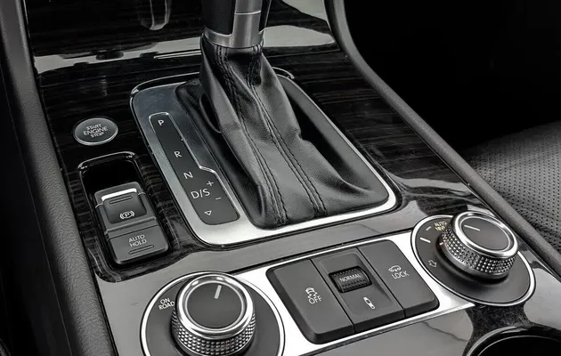 Volkswagen Touareg, фото №8