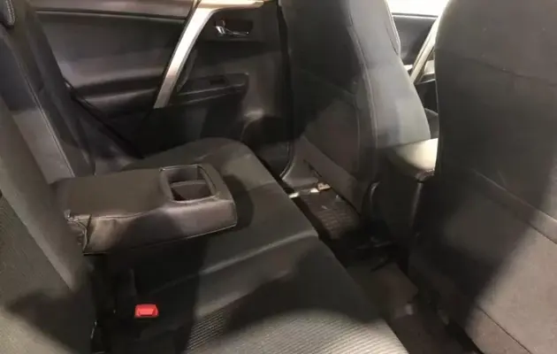 Toyota RAV4, фото №13