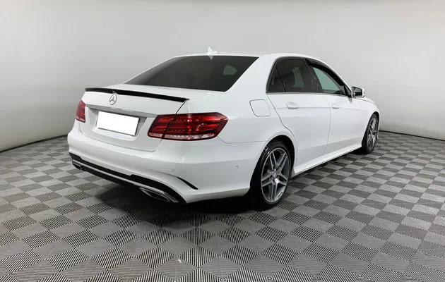 Mercedes-Benz E-Класс, фото №2