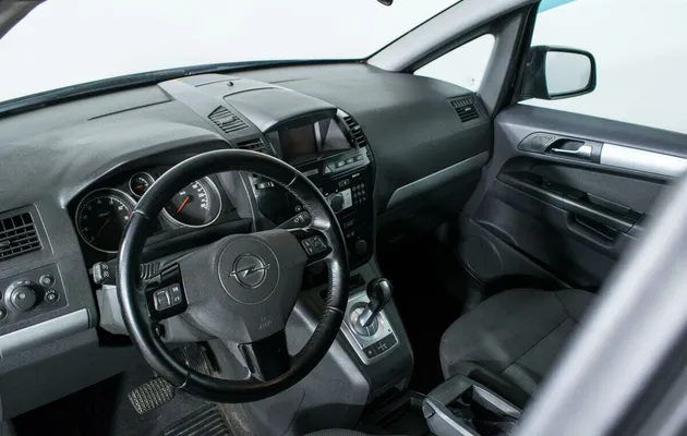 Opel Zafira, фото №6