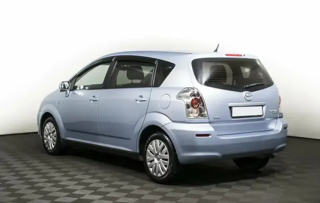 Toyota Corolla Verso, фото №4