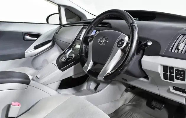 Toyota Prius, фото №6