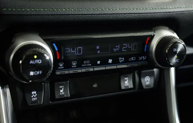 Toyota RAV4, фото №8
