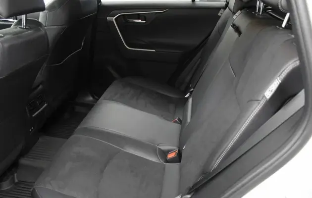 Toyota RAV4, фото №8