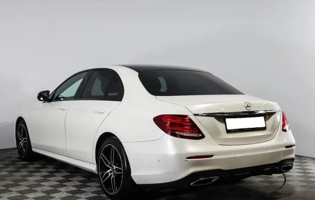 Mercedes-Benz E-Класс, фото №4