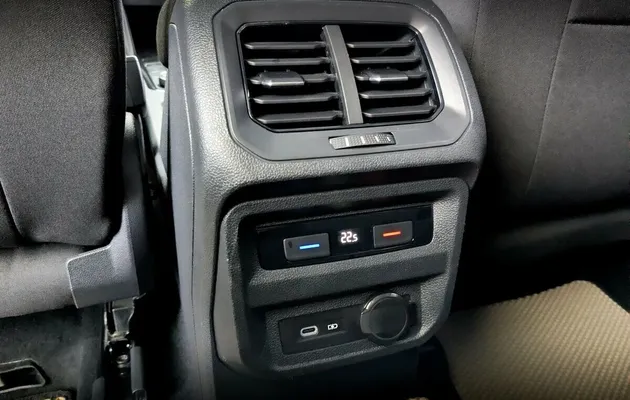 Volkswagen Tiguan, фото №10
