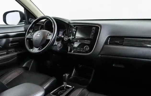Mitsubishi Outlander, фото №6