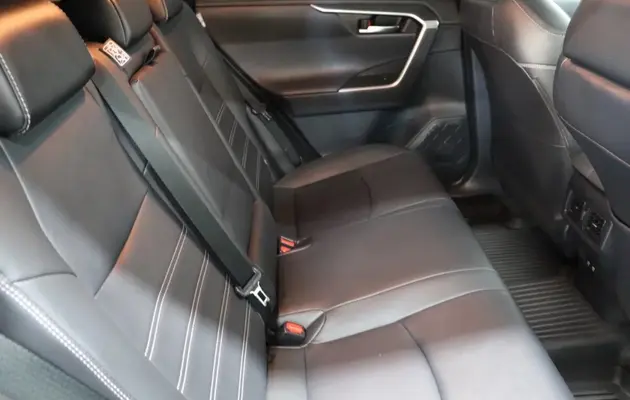 Toyota RAV4, фото №4