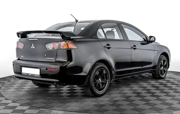 Mitsubishi Lancer, фото №2