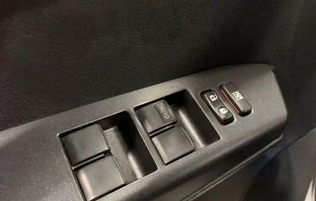 Toyota RAV4, фото №11