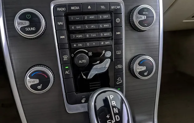 Volvo XC70, фото №11