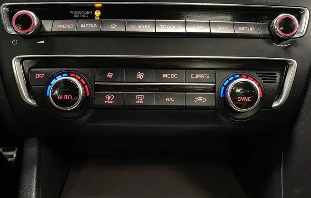 Kia Optima, фото №11