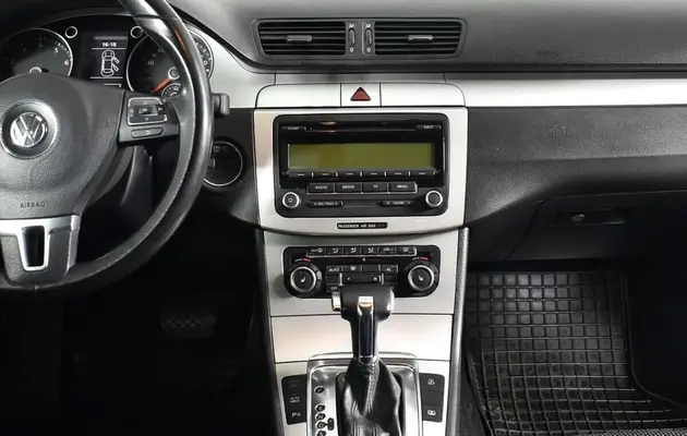 Volkswagen Passat CC, фото №7