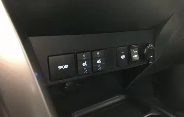 Toyota RAV4, фото №13
