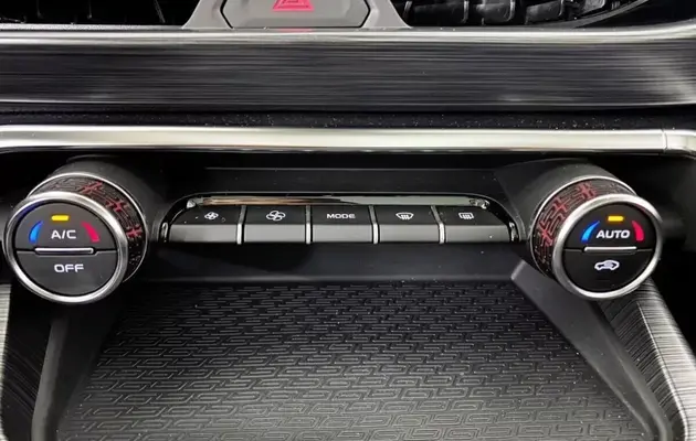 Geely Tugella, фото №10
