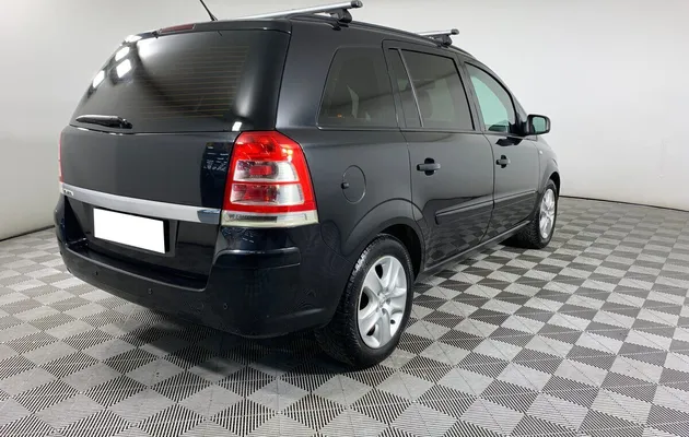 Opel Zafira, фото №2