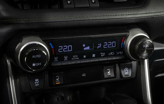 Toyota RAV4, фото №10