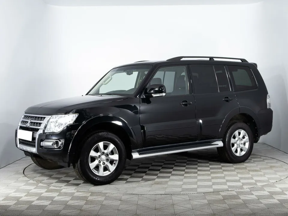 Mitsubishi PAJERO