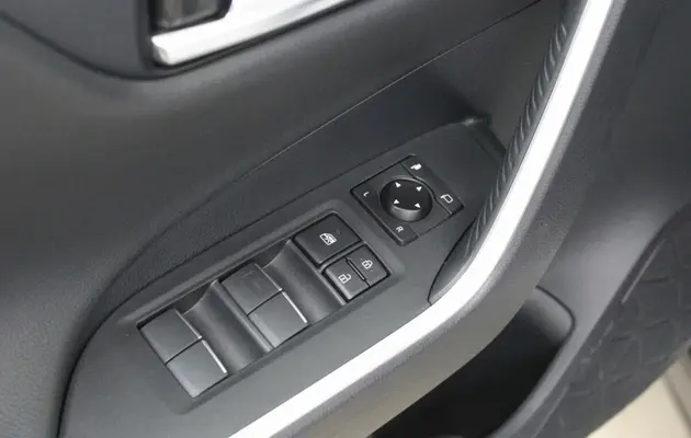 Toyota RAV4, фото №12