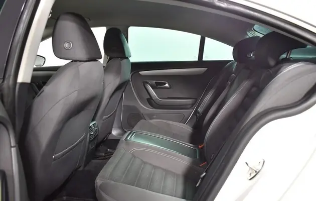 Volkswagen Passat CC, фото №8