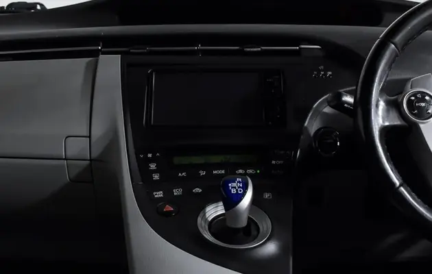 Toyota Prius, фото №8
