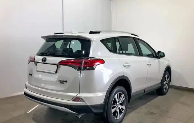 Toyota RAV4, фото №2