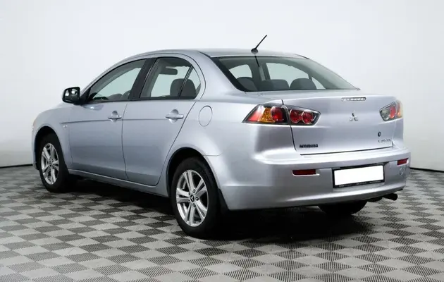 Mitsubishi Lancer, фото №4