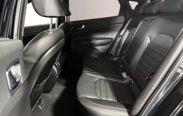 Kia Optima, фото №9
