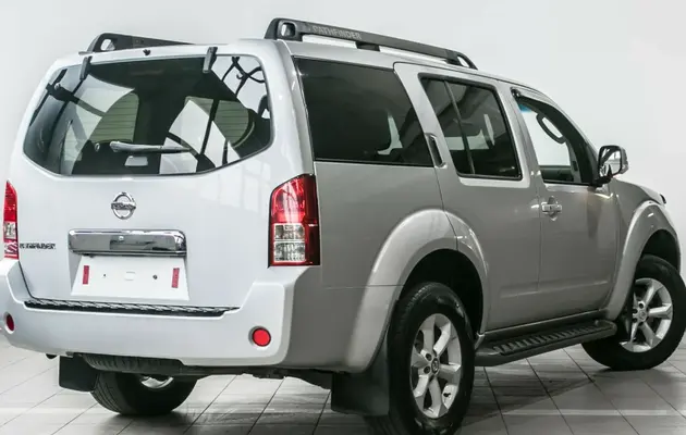 Nissan Pathfinder, фото №2