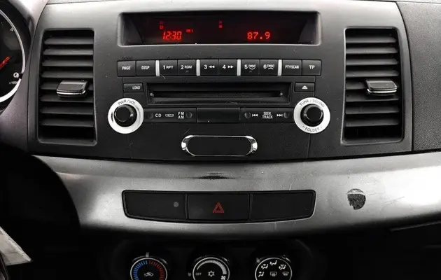 Mitsubishi Lancer, фото №8