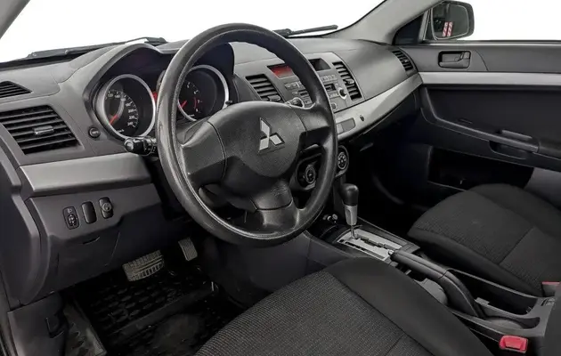 Mitsubishi Lancer, фото №5